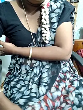 Snapshot of lolida69thamil chatting on 10/09/25, 03:54 lolida69thamil online show from 10/09/25, 03:54