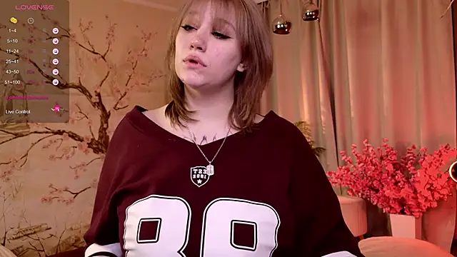 Morvelyn online show from 11/25/25, 02:39