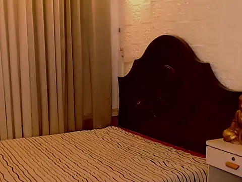 Snapshot of Adominatrixxxx chatting on 11/06/25, 03:46 Adominatrixxxx online show from 11/06/25, 03:46