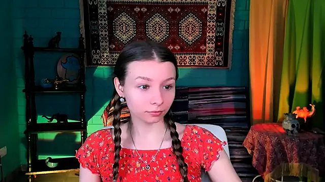 JulieDaniel online show from 11/27/25, 04:14