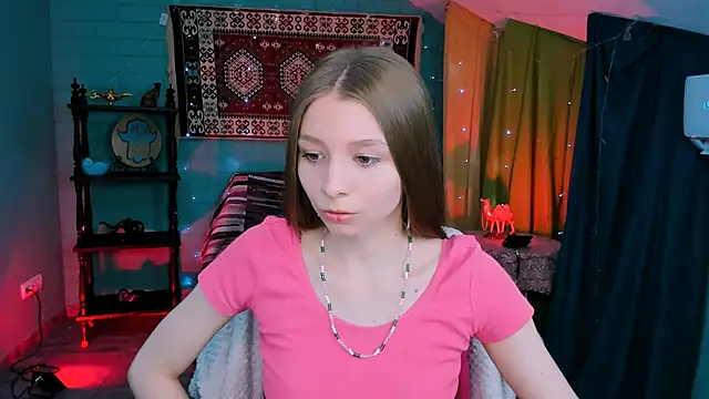 JulieDaniel online show from 06/09/26, 04:24