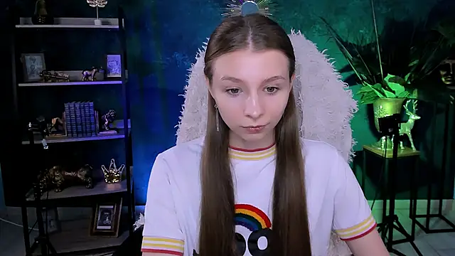 JulieDaniel online show from 06/15/26, 04:25