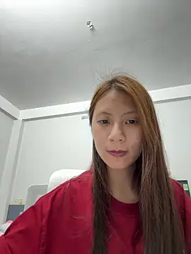 Snapshot of Lil-Gi chatting on 04/30/26, 04:02 Lil-Gi online show from 04/30/26, 04:02