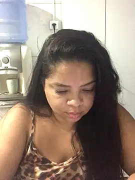 Snapshot of NALLANDA chatting on 12/15/25, 10:03 NALLANDA online show from 12/15/25, 10:03