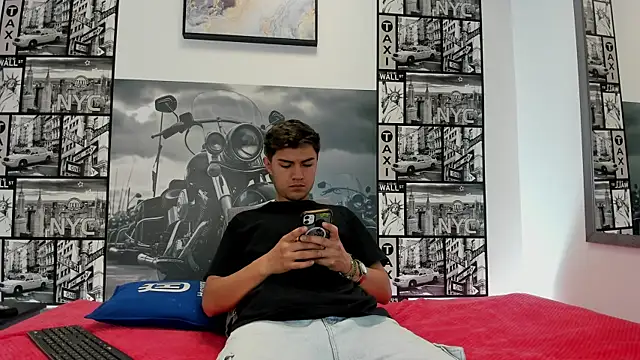 Light Haze online show from 10/23/25, 03:22