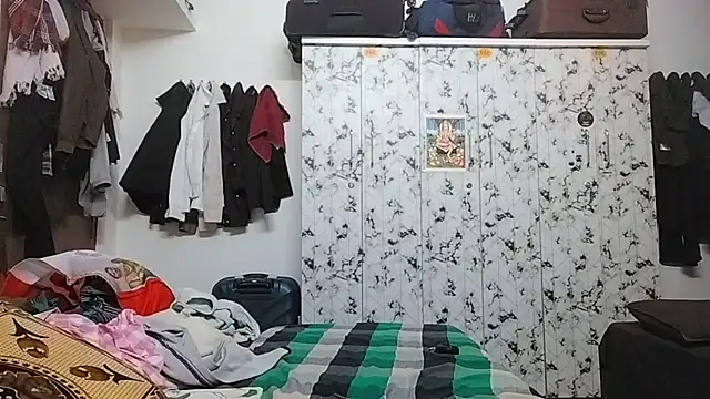 Rahulisagoodguy online show from 12/16/25, 05:40