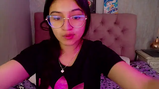 Snapshot of laurenelove chatting on 09/22/25, 03:08 laurenelove online show from 09/22/25, 03:08