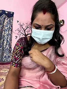 Snapshot of Lovlycouple1 chatting on 01/06/26, 05:16 Lovlycouple1 online show from 01/06/26, 05:16