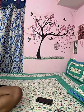 Snapshot of Lovlycouple1 chatting on 03/01/26, 05:26 Lovlycouple1 online show from 03/01/26, 05:26