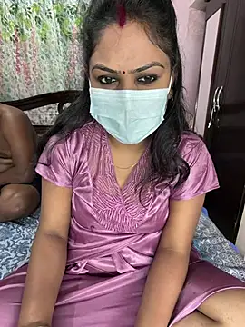 Snapshot of Lovlycouple1 chatting on 03/13/26, 07:15 Lovlycouple1 online show from 03/13/26, 07:15