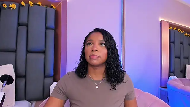 LisaMendez online show from 11/28/25, 11:40