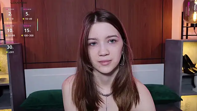 Alison kisss online show from 06/17/26, 07:15