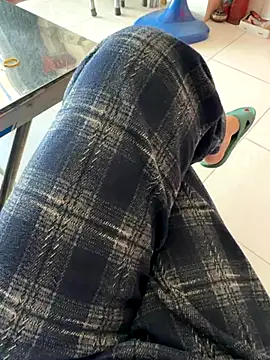 sharon-Hanna online show from 11/26/25, 01:28