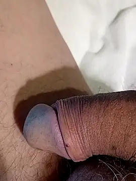 69dagosto online show from 11/30/25, 04:33