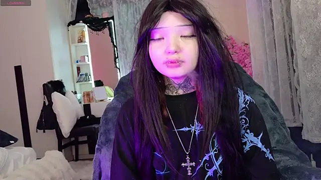 Lein Bone online show from 04/25/26, 01:30