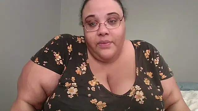 Snapshot of SexyBBW10790 chatting on 03/31/26, 02:17 SexyBBW10790 online show from 03/31/26, 02:17