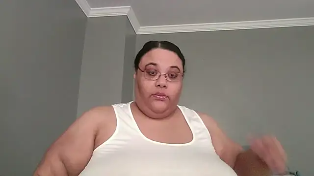 Snapshot of SexyBBW10790 chatting on 05/08/26, 02:00 SexyBBW10790 online show from 05/08/26, 02:00