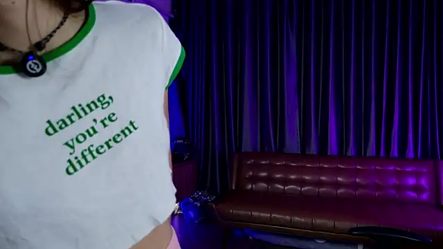 laxyflaxyy online show from 10/21/25, 02:45