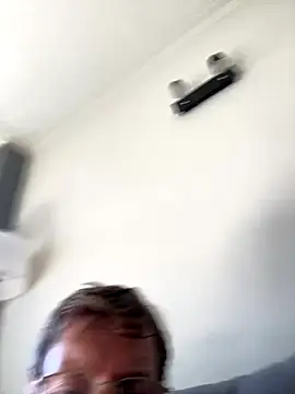 Snapshot of Jonny_Agatha chatting on 09/30/25, 05:40 Jonny Agatha online show from 09/30/25, 05:40