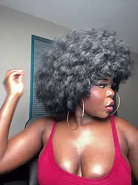 WomanNextdoor1 online show from 04/30/26, 10:21