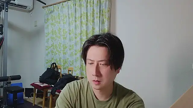 Snapshot of oyu_kun chatting on 03/30/26, 10:05 oyu kun online show from 03/30/26, 10:05