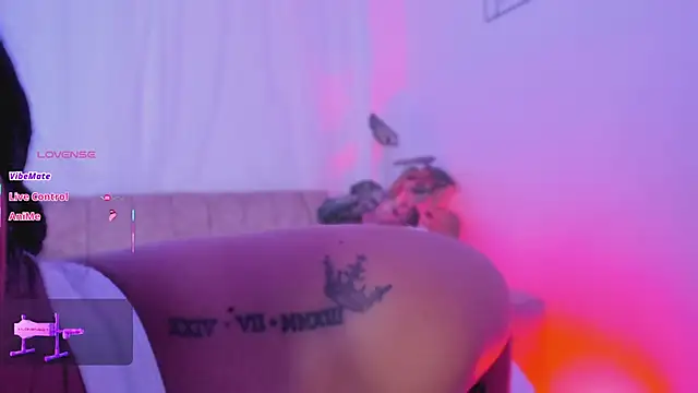 Snapshot of Lily-Soto chatting on 04/02/26, 10:02 Lily-Soto online show from 04/02/26, 10:02