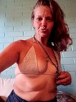 Snapshot of IrishGoddess69247 chatting on 06/07/26, 04:44 IrishGoddess69247 online show from 06/07/26, 04:44