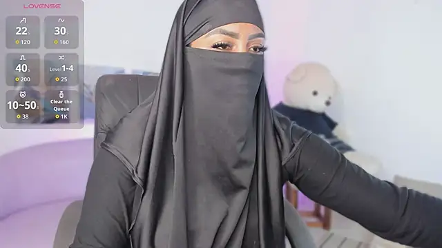 Snapshot of yasmin_elite chatting on 02/07/26, 10:52 yasmin elite online show from 02/07/26, 10:52