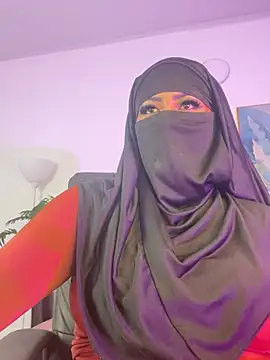 Snapshot of yasmin_elite chatting on 03/03/26, 10:10 yasmin elite online show from 03/03/26, 10:10