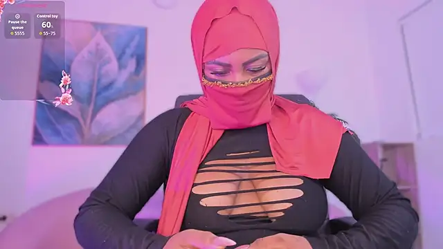 Snapshot of yasmin_elite chatting on 03/14/26, 10:10 yasmin elite online show from 03/14/26, 10:10