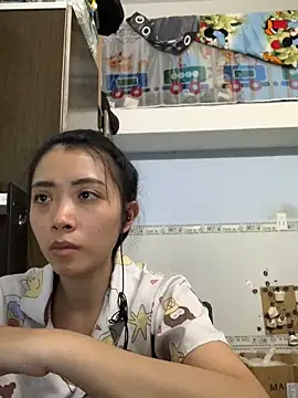 Minee1202 online show from 10/17/25, 12:47