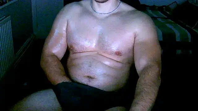 Snapshot of Serpent2463 chatting on 04/26/26, 01:03 Serpent2463 online show from 04/26/26, 01:03