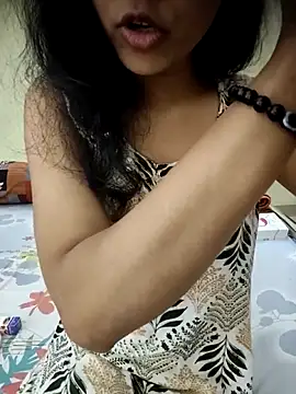 Snapshot of Snaya-baby chatting on 03/21/26, 04:28 Snaya-baby online show from 03/21/26, 04:28