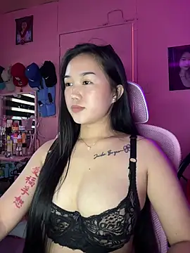 Snapshot of Wynxx chatting on 03/07/26, 07:49 Wynxx online show from 03/07/26, 07:49