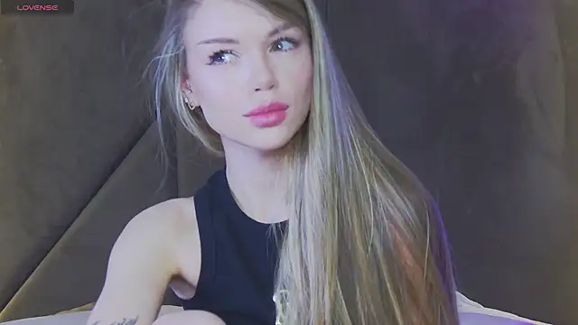 MarilynNova online show from 06/13/26, 04:10