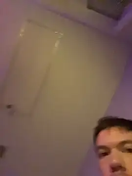 Snapshot of SalemStratton chatting on 10/10/25, 05:06 SalemStratton online show from 10/10/25, 05:06