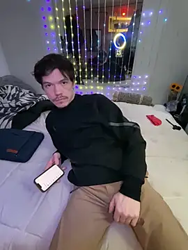 Snapshot of SalemStratton chatting on 01/06/26, 09:29 SalemStratton online show from 01/06/26, 09:29