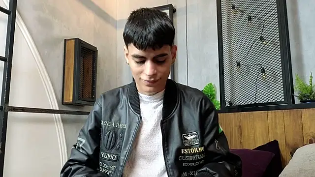 Dani mc1 online show from 12/18/25, 11:27