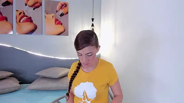 Snapshot of Nicol_89_ chatting on 03/13/26, 11:50 Nicol 89 online show from 03/13/26, 11:50