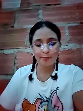 Lily-o online show from 11/04/25, 10:42