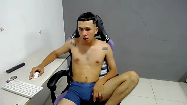 Snapshot of Damien_444 chatting on 03/07/26, 10:18 Damien 444 online show from 03/07/26, 10:18