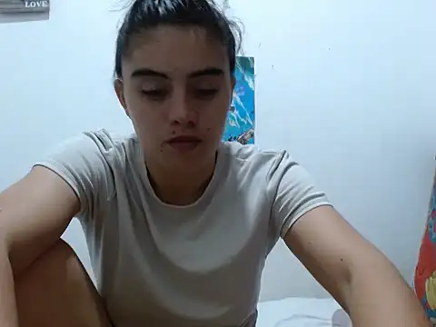 Snapshot of Arieeel_09 chatting on 12/20/25, 05:09 Arieeel 09 online show from 12/20/25, 05:09