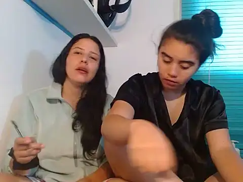 Snapshot of Arieeel_09 chatting on 04/09/26, 06:19 Arieeel 09 online show from 04/09/26, 06:19