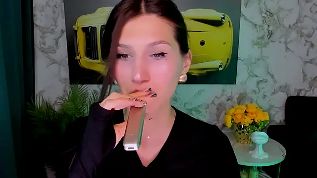 Mollyinyourmind online show from 05/04/26, 03:57