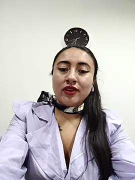 Snapshot of AMATISTA__16 chatting on 09/29/25, 12:32 AMATISTA 16 online show from 09/29/25, 12:32