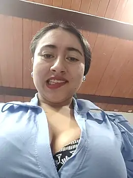 Snapshot of AMATISTA__16 chatting on 09/30/25, 12:32 AMATISTA 16 online show from 09/30/25, 12:32