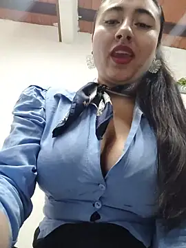 Snapshot of AMATISTA__16 chatting on 10/15/25, 12:38 AMATISTA 16 online show from 10/15/25, 12:38