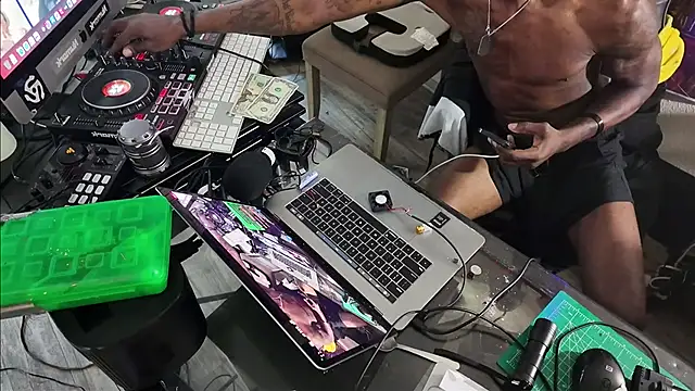 Triggerhappycj100 online show from 05/07/26, 08:58