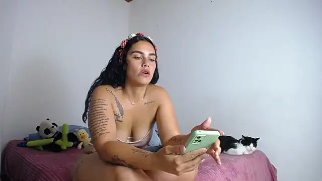 Snapshot of aurora01_ chatting on 03/05/26, 08:16 aurora01 online show from 03/05/26, 08:16