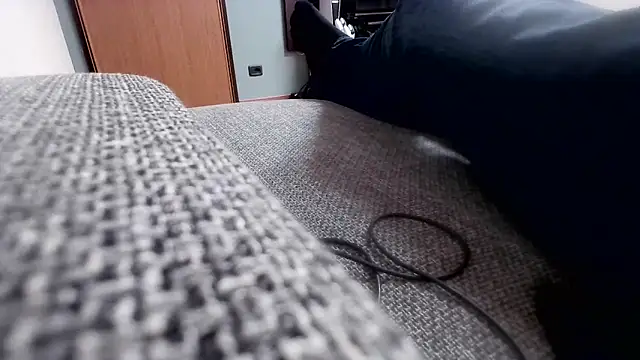 Snapshot of cucciolotto76 chatting on 11/13/25, 08:08 cucciolotto76 online show from 11/13/25, 08:08